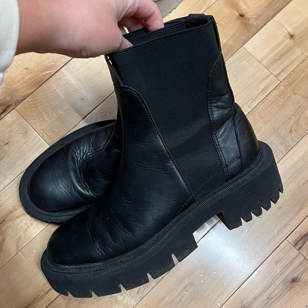 Zara platform faux leather black boots 41